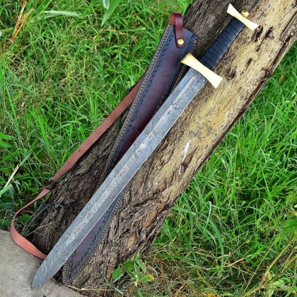 Ancient Roman Damascus Steel Spatha - Medieval Inspired Historical Replica Collec.jpg