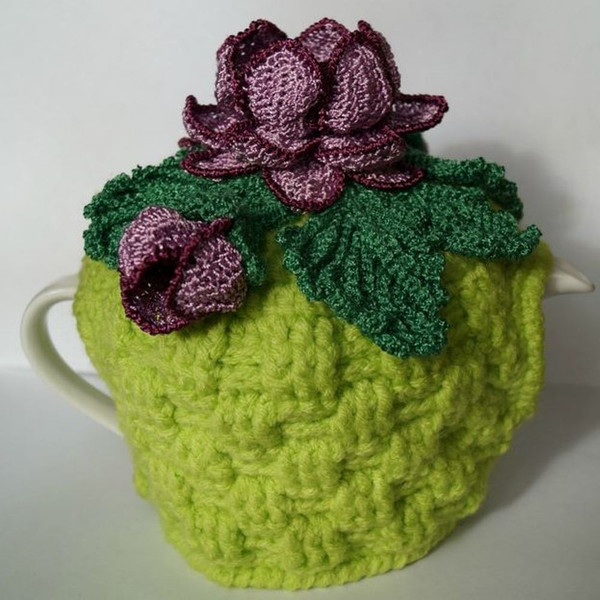 Flowers knitted tea cozy