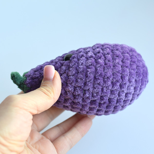 eggplant-gift-toy