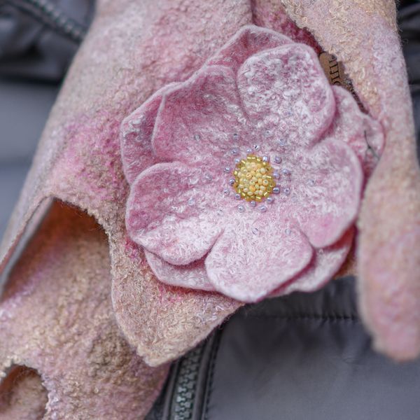 panama-scarf-brooch-set-pink-rose-trendy-wool-OOAK-handmade-2023-gift-present-fashion 2.jpg