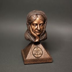 Helena Blavatsky small statuette