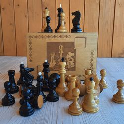 Russian grandmaster chessmen set wooden chess box - weighted big Soviet tournament chess pieces 1980s
