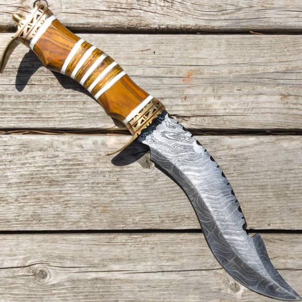 Assured Victory Damascus Steel Kukri Knife - Collectible Hunting Sawback Machete with Leather Sheath buy.jpg