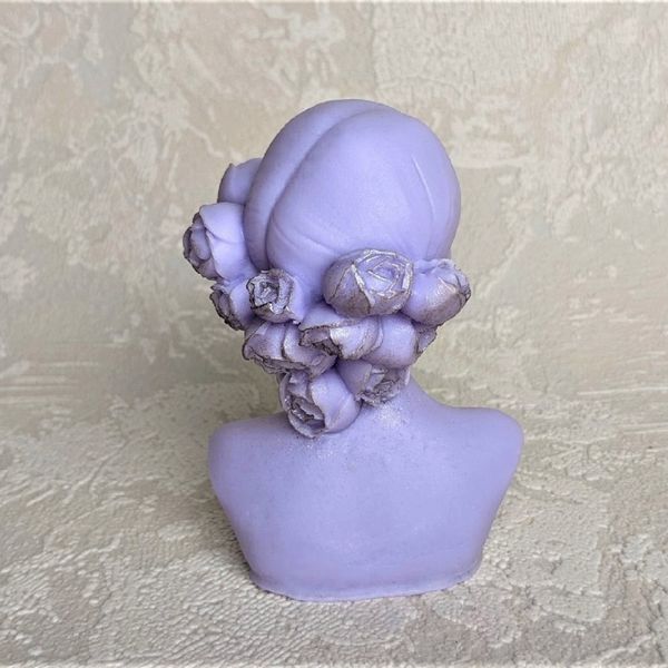 Lady with flowers in her hair soap back