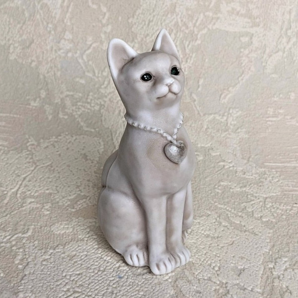 Cat with pendant soap
