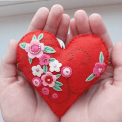 Valentines Day ornaments, heart ornaments, felt heart ornaments, valentines tree decorations