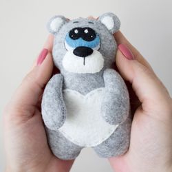 Felt bear pattern PDF, bear plush, bear sewing pattern