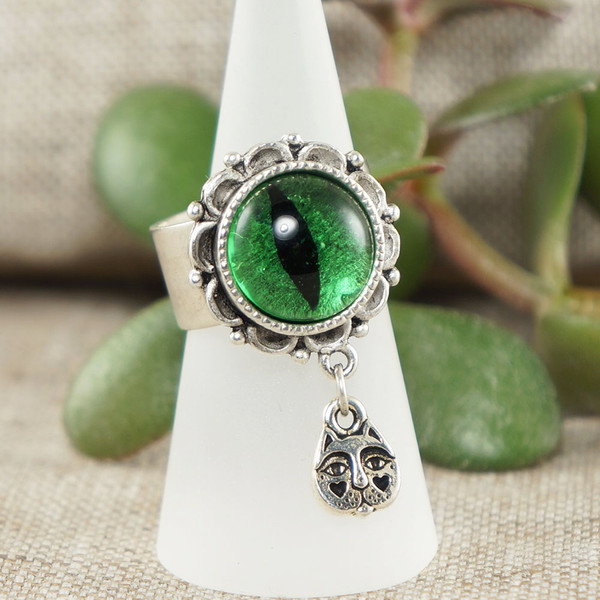 green-glass-cat-eye-adjustable-ring-silver-cat-charm-ring-jewelry