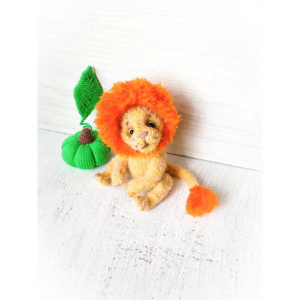 animal soft lion toy