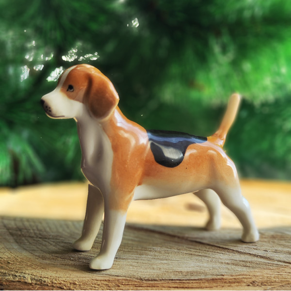 figurine english foxhound