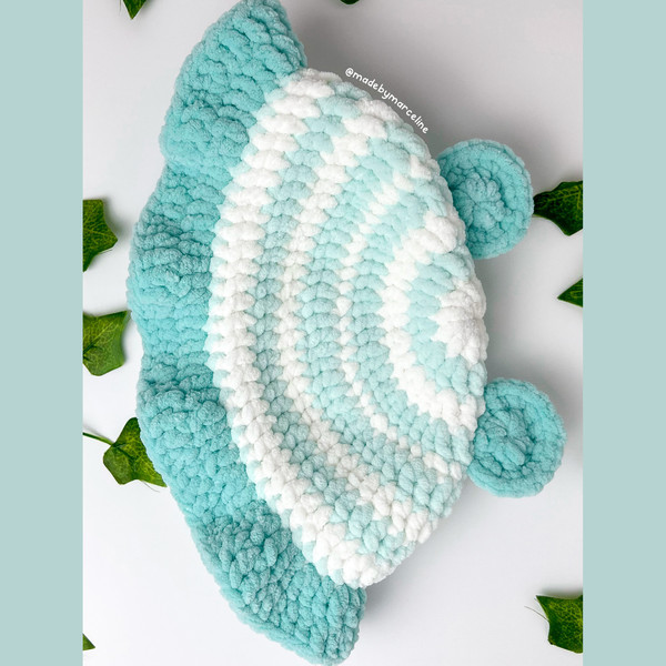 crochet with plushie yarn turquoise and white color bucket hat with bear ears on top with and curly brim 2