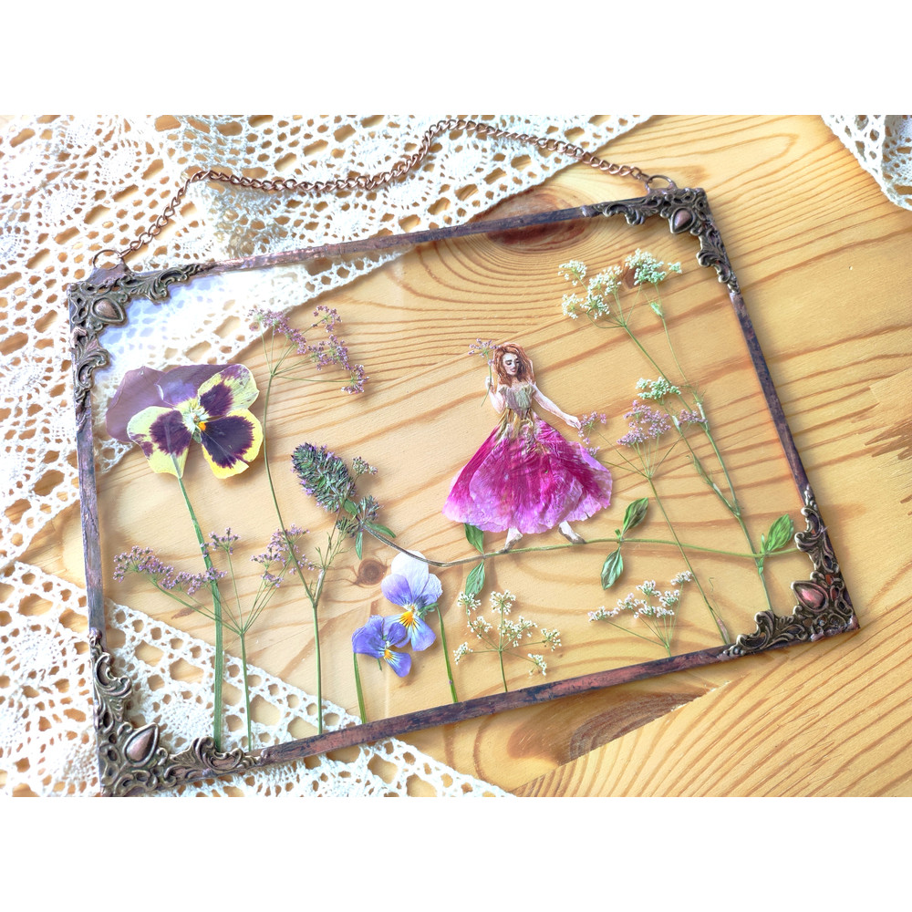 Fairy-stained-glass-Pressed Flower-in-glass-DIY-Vintage-frame-Flower-Fairy-art-1.jpg