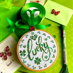 VARIEGATED LUCKY CLOVER ORNAMENT cross stitch pattern PDF by CrossStitchingForFun Instant Download, ST PATRICKS DAY