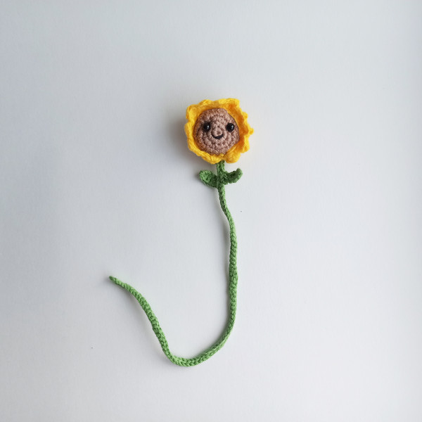 Sunflower bookmark on table.jpg
