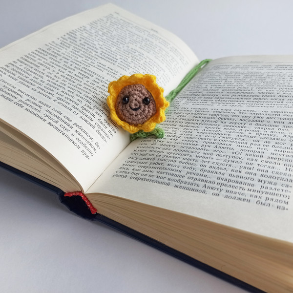 Sunflower bookmark in book 5.jpg