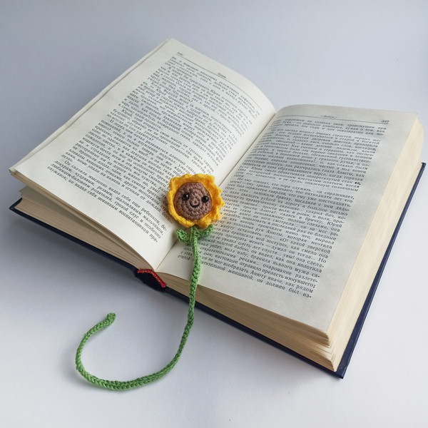 Sunflower bookmark in a book.jpg