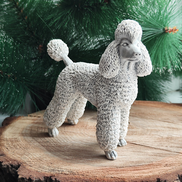 figurine Poodle of the marble