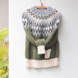 green scandinavian print soft handmade sweater