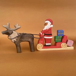 Christmas play set (6pcs)- Wooden Santa toy - Reindeer figurine - Wooden toys - Wooden reindeer and sleigh