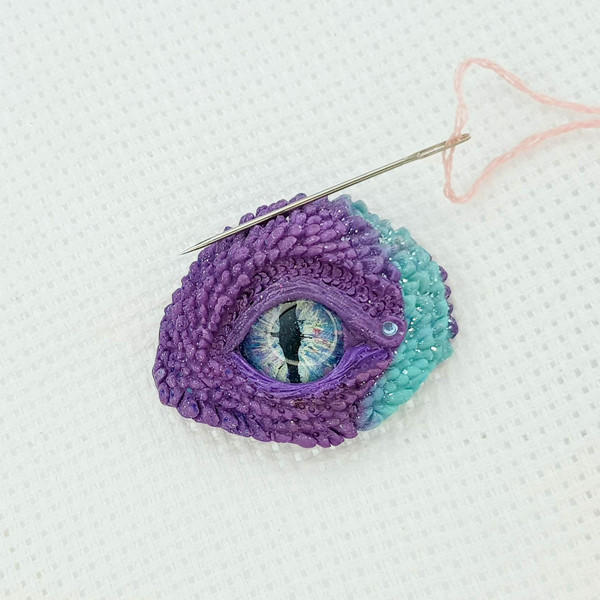Needle Minder Magnet Purple Dragon Eye (3).jpg