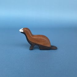 Wooden ferret figurine (sitting) - Handmade wooden toys - Wooden animals toys - Wooden ferret toy