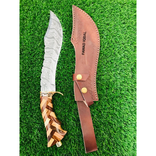 Custom Handmade Damascus Steel Hunting Bowie knife, Battle Ready Gift for Him 7.jpg