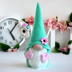 mint spring gnome