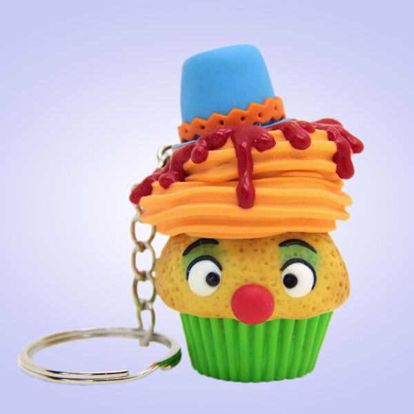 clown-cupcake-keychain-for-girls.jpg