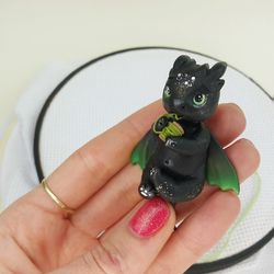 Black Dragon Cute Needle Minder for Cross Stitch Animals, Polymer Clay Dragon Figurine Needle Minder for Embroidary