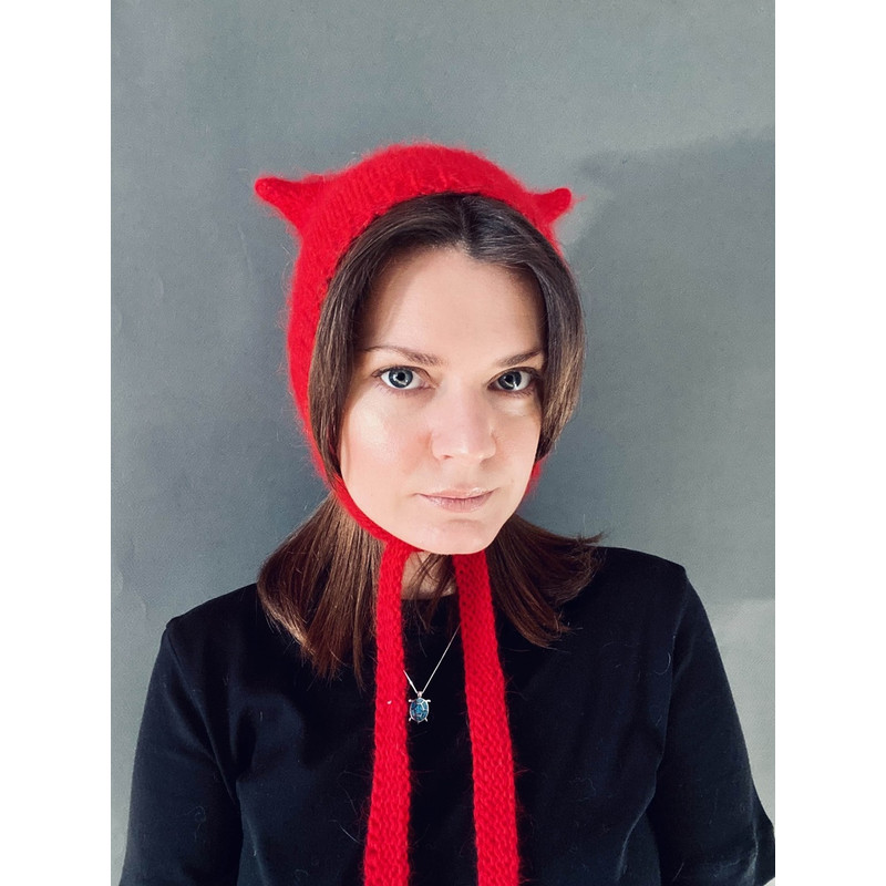 knitted wool kitty bonnet hat with ears devil hat red3.jpg