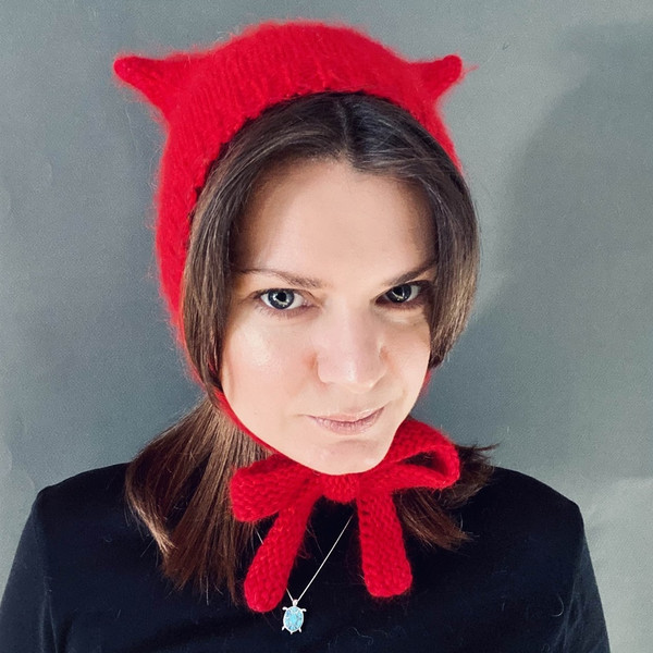 knitted wool kitty bonnet hat with ears devil hat red2.jpg