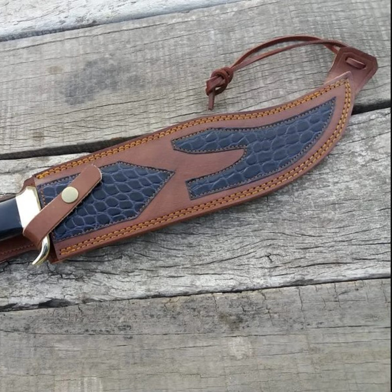 17 custom handmade D2 steel mirror polish crocodile Dundee hunter for salejpg