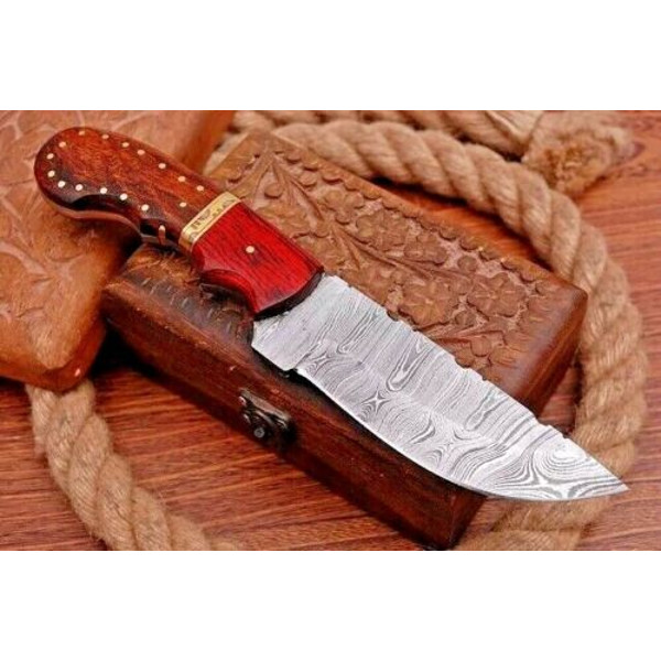 Custom Handmade Damascus Steel Hunting Knife, Survival Knife Fix Blade full tang.jpg