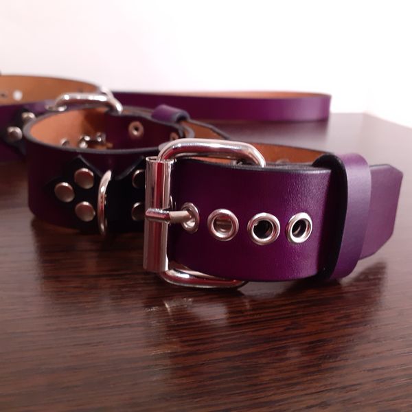 Purple leather mini handcuffs with buckles.jpg