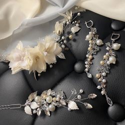 Wedding jewelry set, Girls accessories set, Flower branch, Long earrings, Wedding tiara, Dangling earrings, Pearl vine