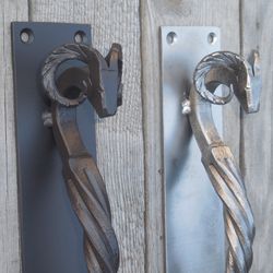 Set of 2 iron door pulls, Barn door pull, Ram's head, Wrought iron, Gate & Shed handles, Entrance door pull handle