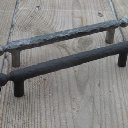 Hand forged drawer pull (type 2), 128 mm, 5 in, wrought iron, cabinet cupboard wardrobe kitchen dresser door hardware