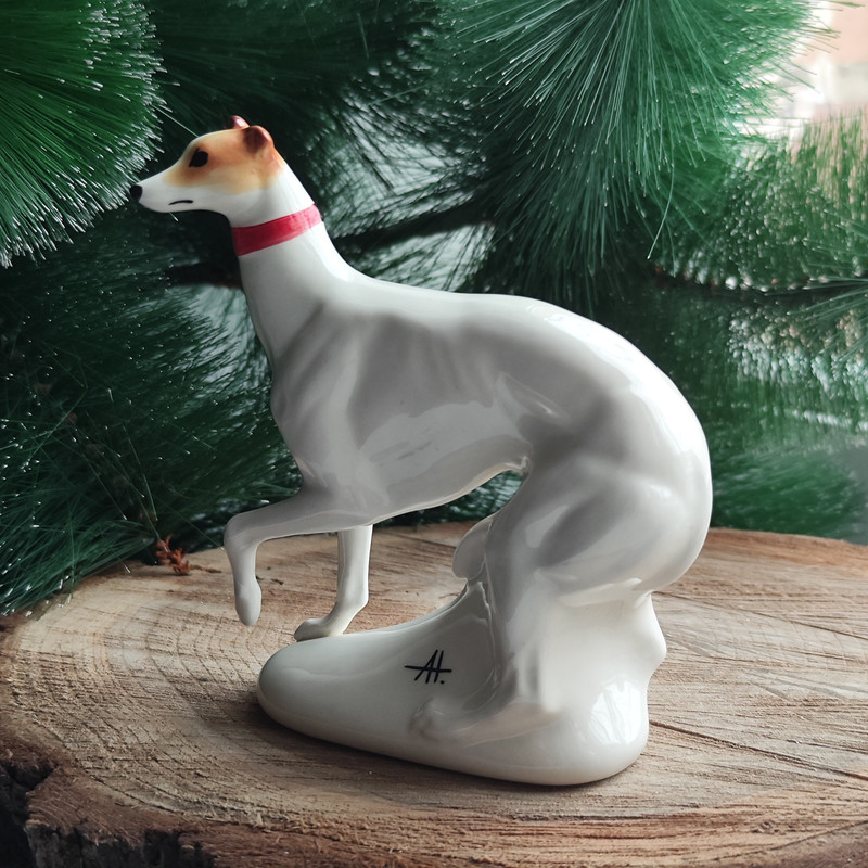 Statuette Greyhound ceramics
