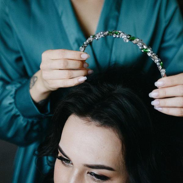 Natural jewelry set, hairband, rhinestone earrings, wedding tiara, on the bride