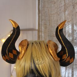 Nilou horns Ginshin Impact cosplay