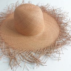 Women's Hat made with Jipijapa fibers Handmade in Yucatan Mexico - "Red Tangled Model"
