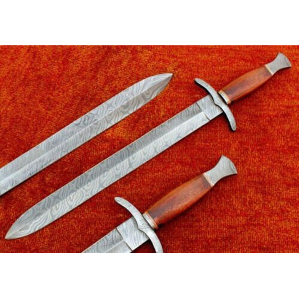 HISTORICAL ROMAN GLADIUS SWORD 24 HANDMADE DAMASCUS STEEL W ROSE WOOD HANDLE.Custom Swords, Battle Ready Swords2.jpg