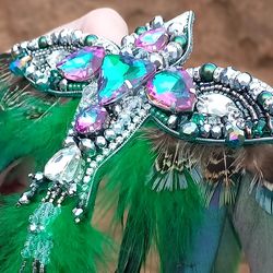 brooch, clothing accessory, body jewelry, luxury gift, jewelry, emerald stones, swarovski crystal,rhinestones,feathers