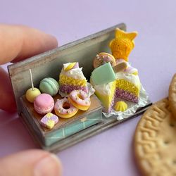 Small miniature set of sweet pastries for playing with dolls, dollhouse, scale 1:12, polymer plastic