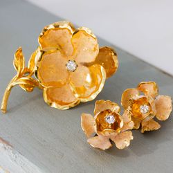 Antique jewelry set rose gold brooch and gold flower clip on earrings Vintage Austrian jewelry