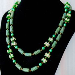 Vintage long necklace Emerald green beaded necklace