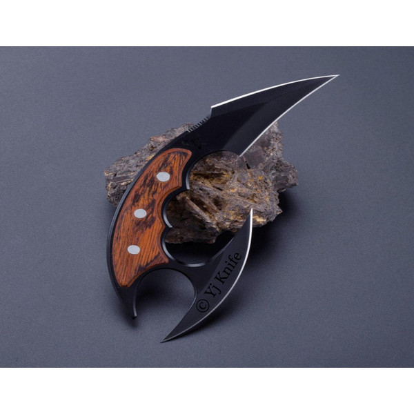 handmade Damascus karambit knife (2).JPG
