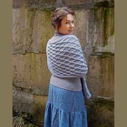 Cottagecore Chunky Knit Poncho Aran Cable Capelet Hand knitted Womans Poncho One Size Chunky Wool cover up Boho poncho