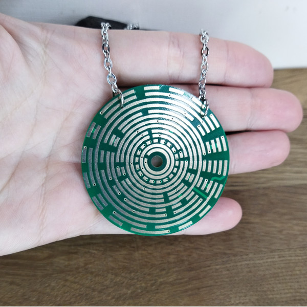 data-chip-necklace