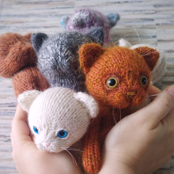 Cozy cat knitting pattern, realistic kitty tutorial, cute cat knitting pattern, knitted kitten toy diy, kid's toy guide 5